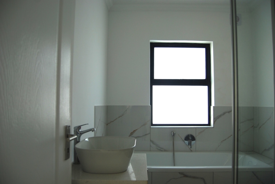 3 Bedroom Property for Sale in Shelley Point Western Cape